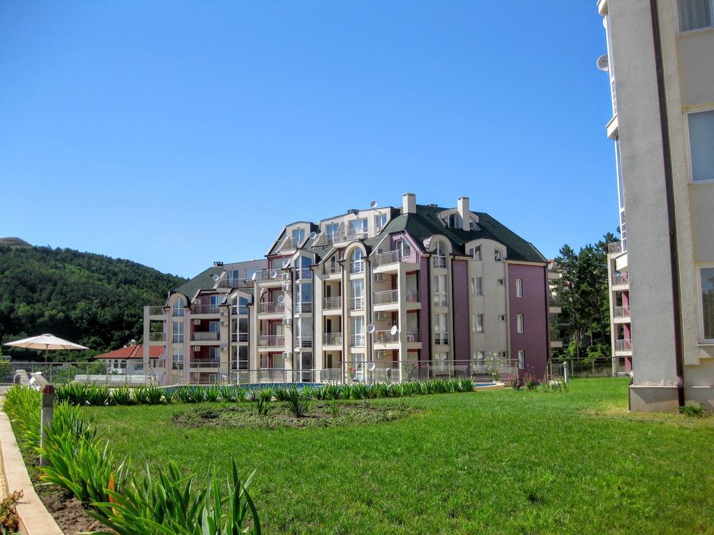 Каварна Хилс Апартаменти - Kavarna Hills Apartments מראה חיצוני תמונה